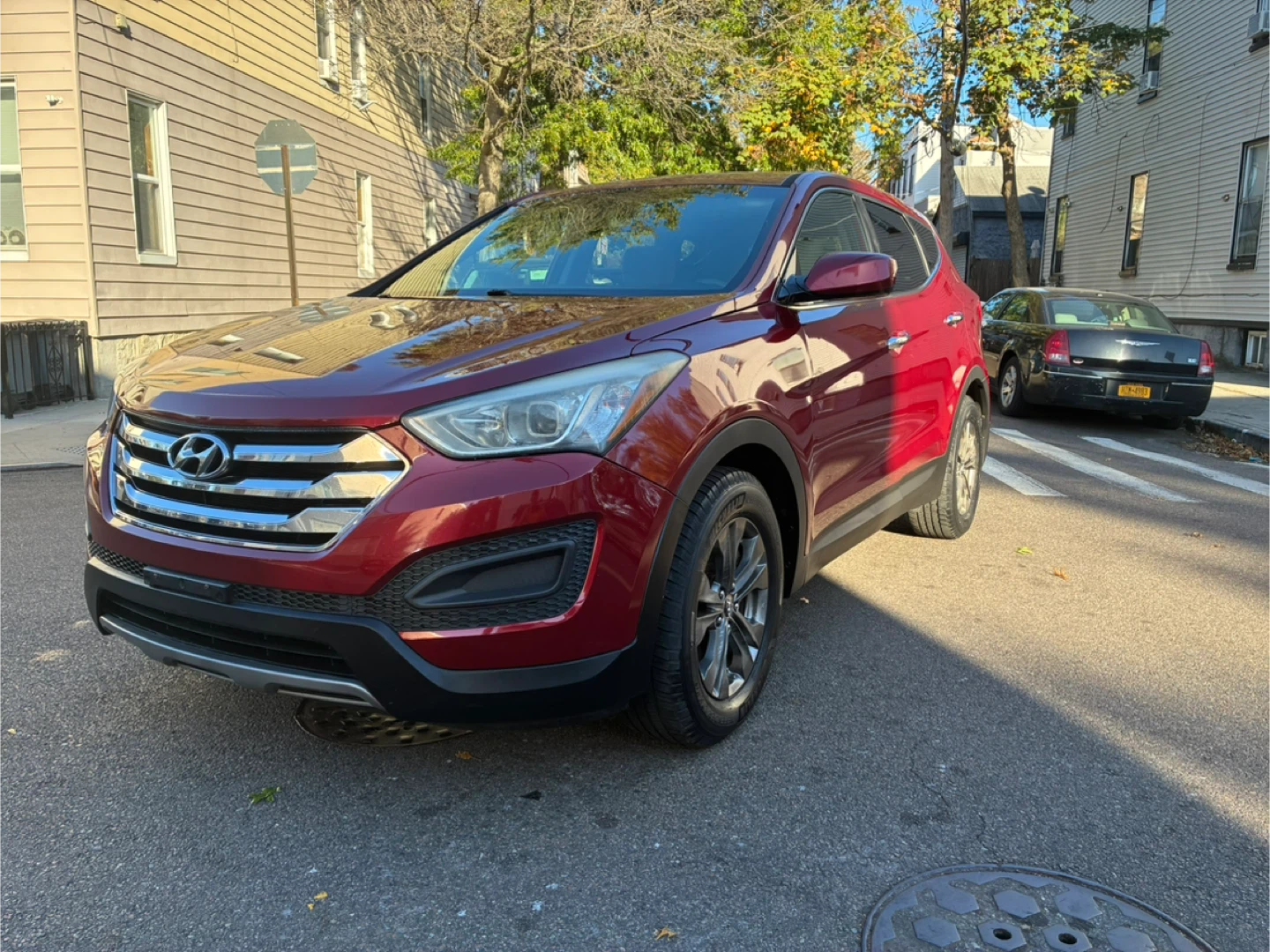 Hyundai Santa Fe - Red SUV