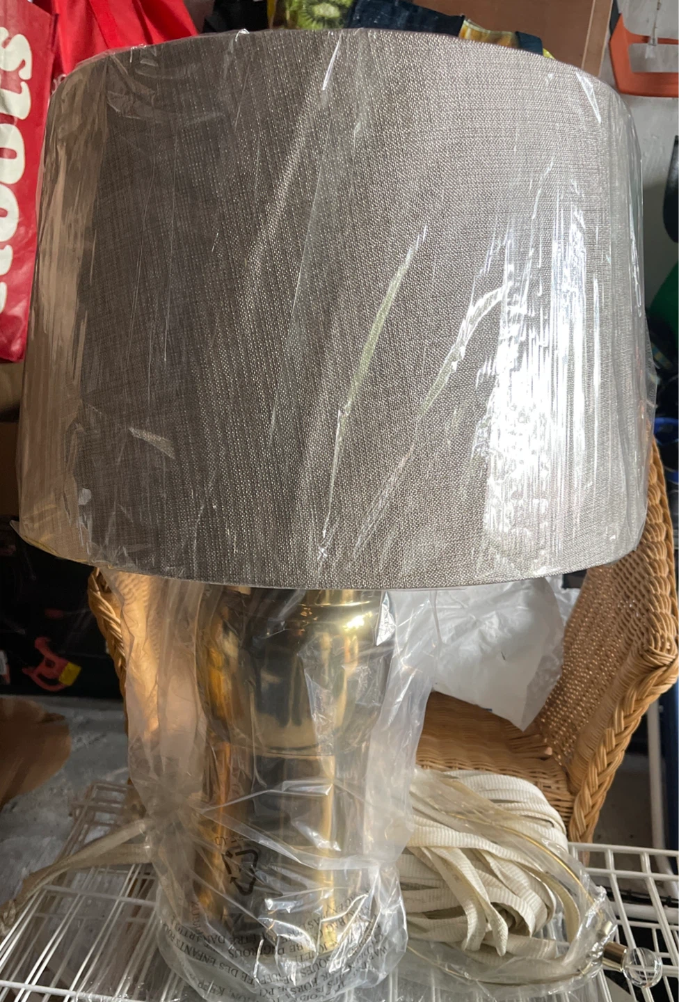 Table Lamp with Beige Shade - photo 2