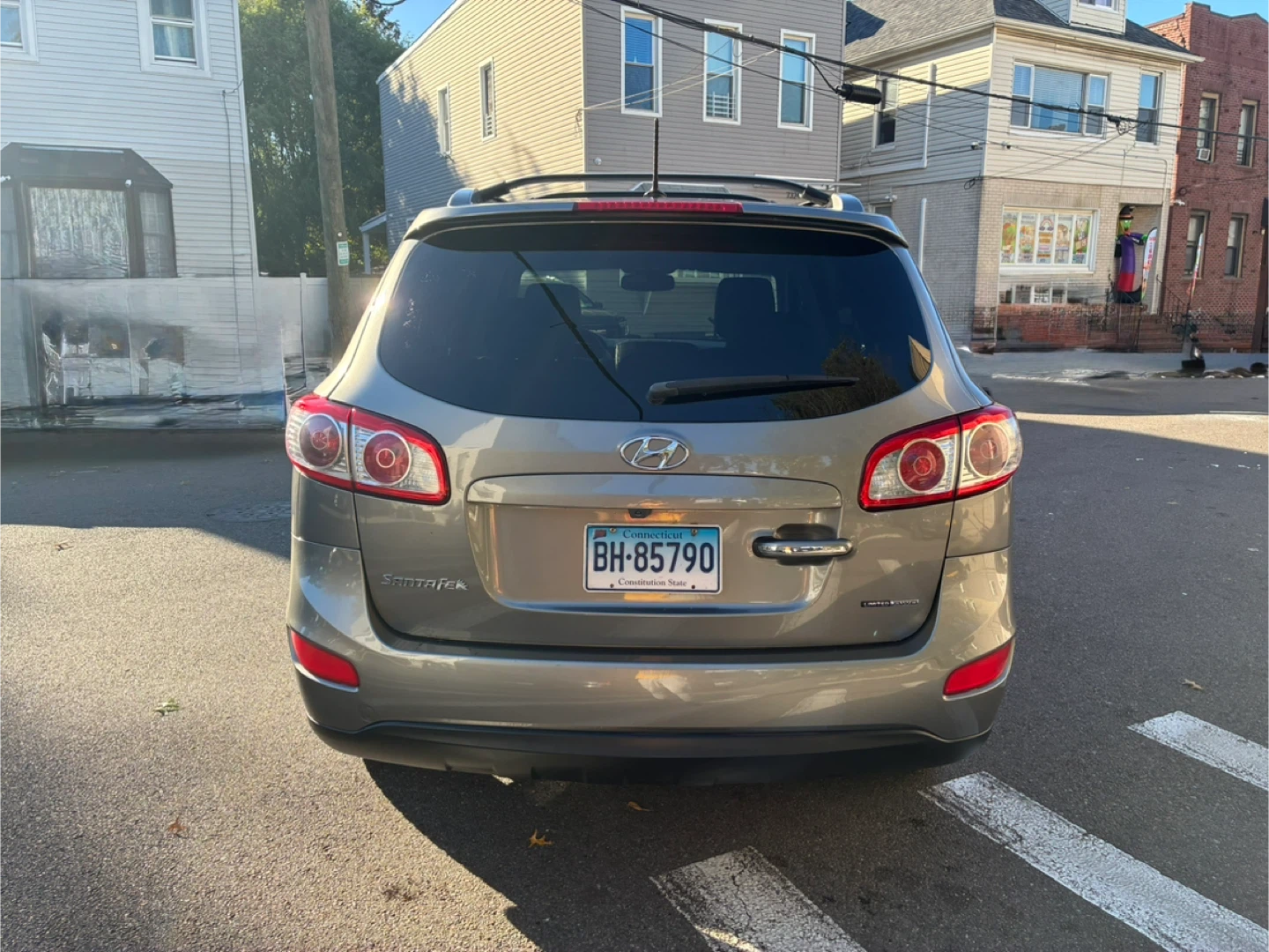 Hyundai Santa Fe SUV - photo 5