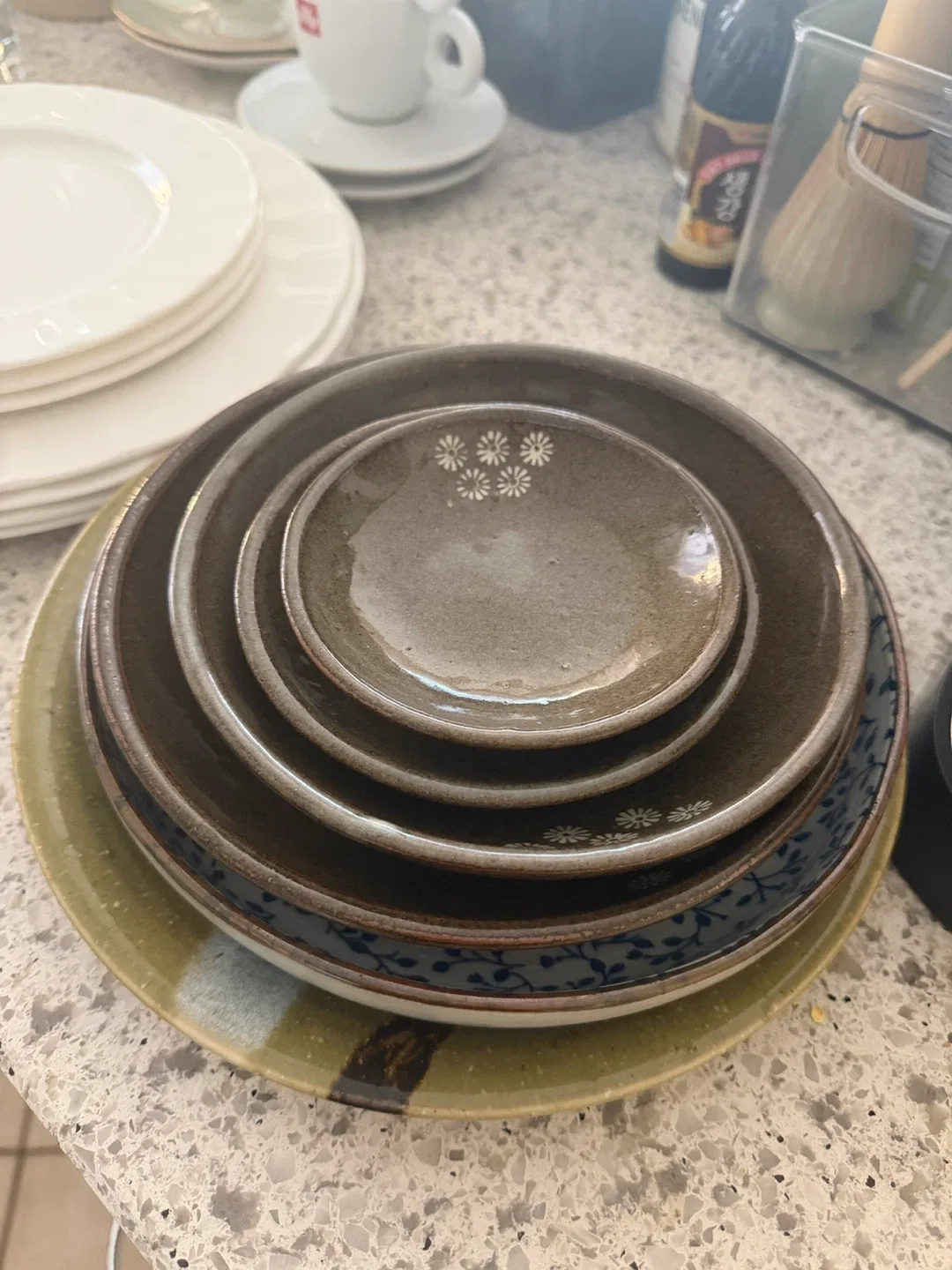 Mixed Lot of Dishes and Cups image indicator(5)