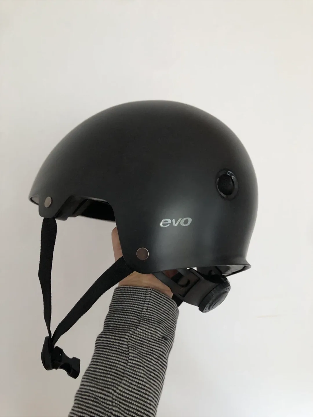 Evo Black Helmet thumbnail