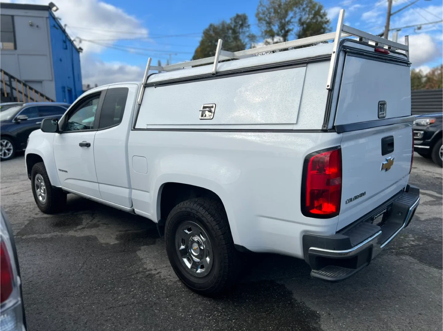Chevrolet Colorado Truck image indicator(6)