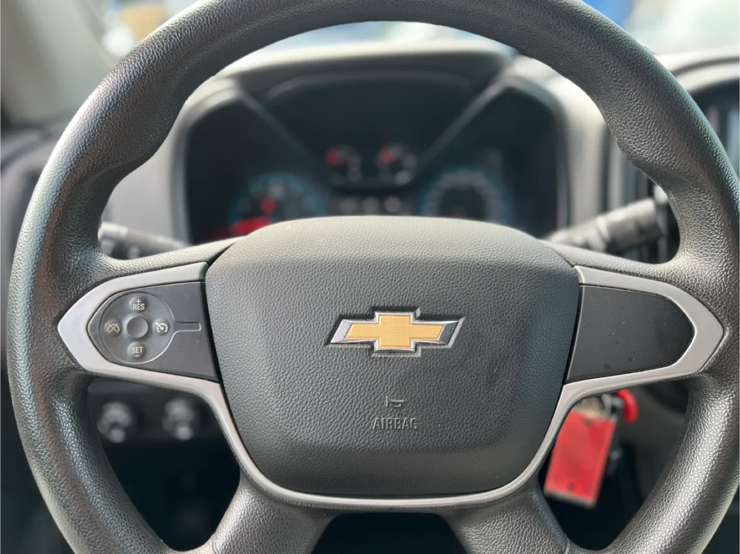 Chevrolet Colorado Truck image indicator(8)