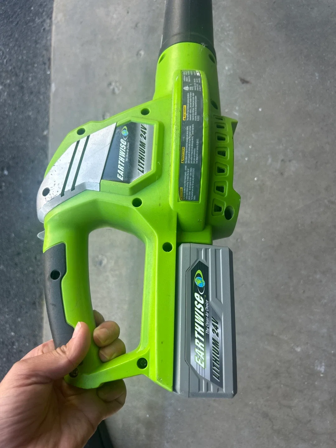 Earthwise Lithium 24V Cordless Leaf Blower image indicator(2)