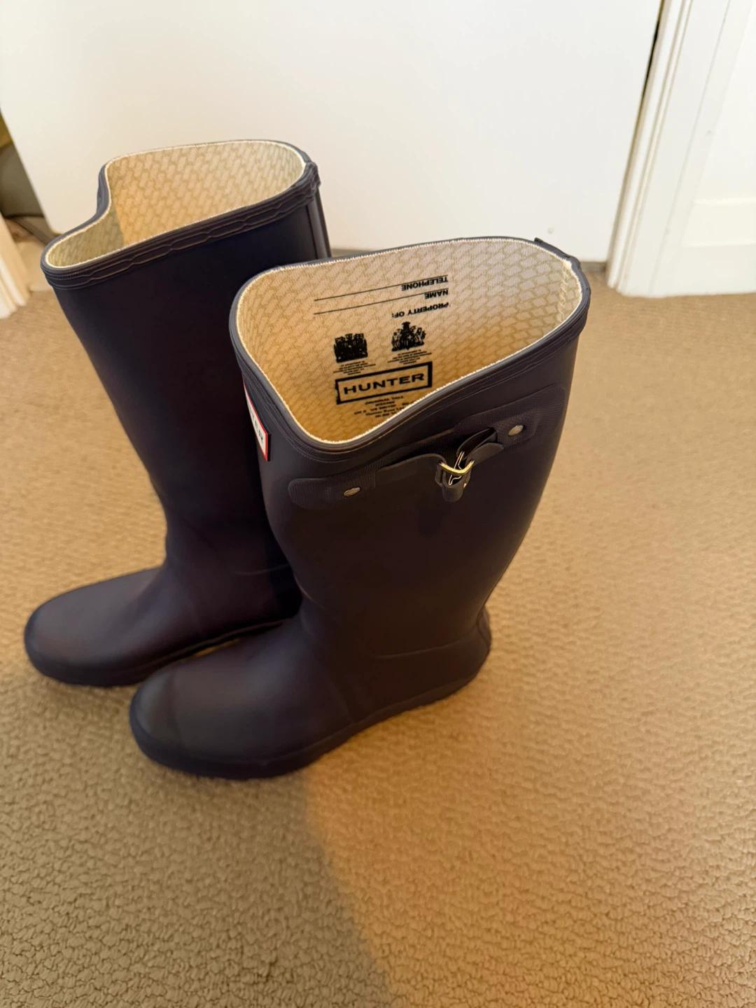 Hunter Rain Boots - Size 9 women - Dark Purple - photo 4