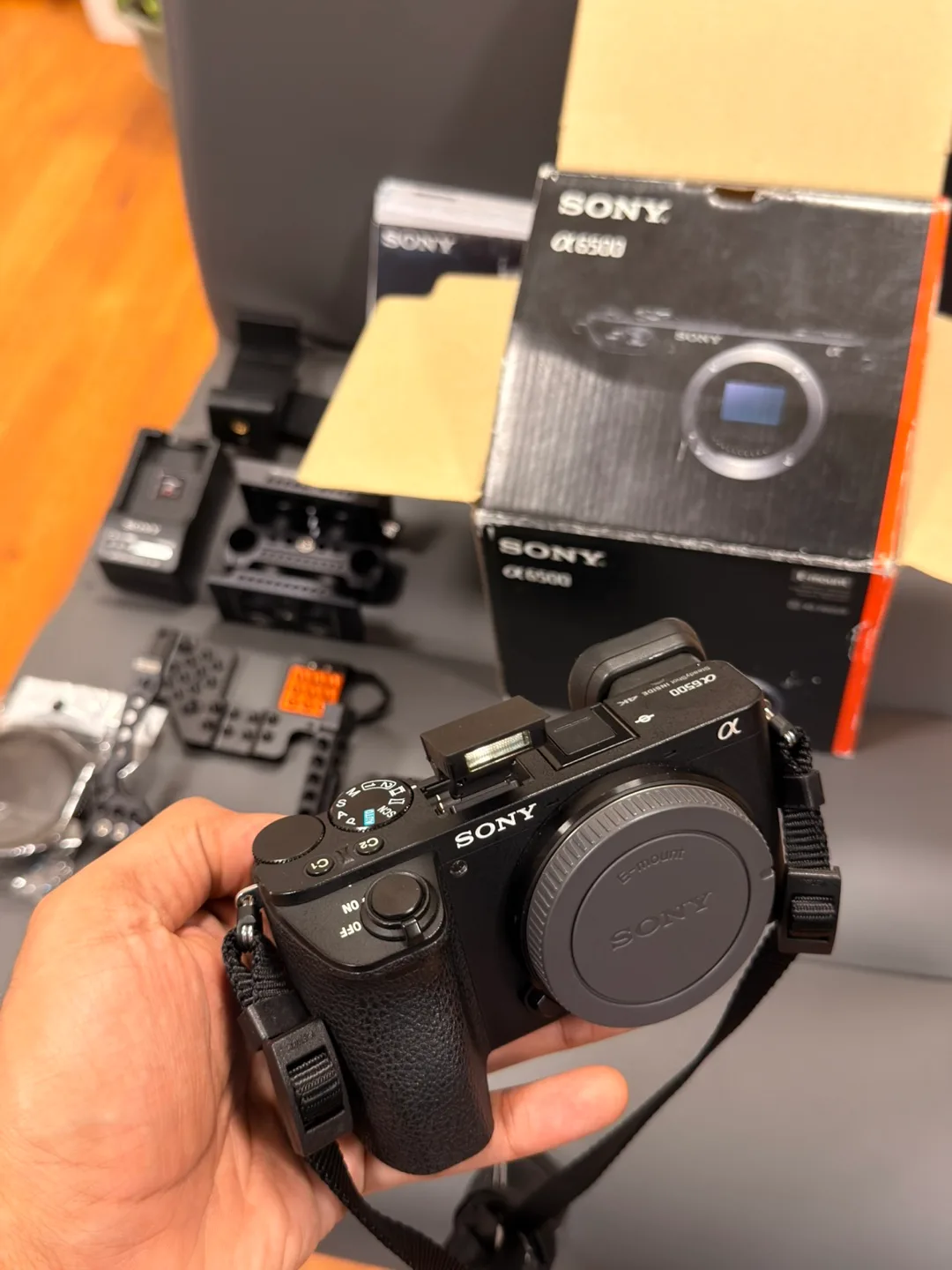 Sony Alpha a6500 + 50mm OSS lens with Accessories image indicator(2)