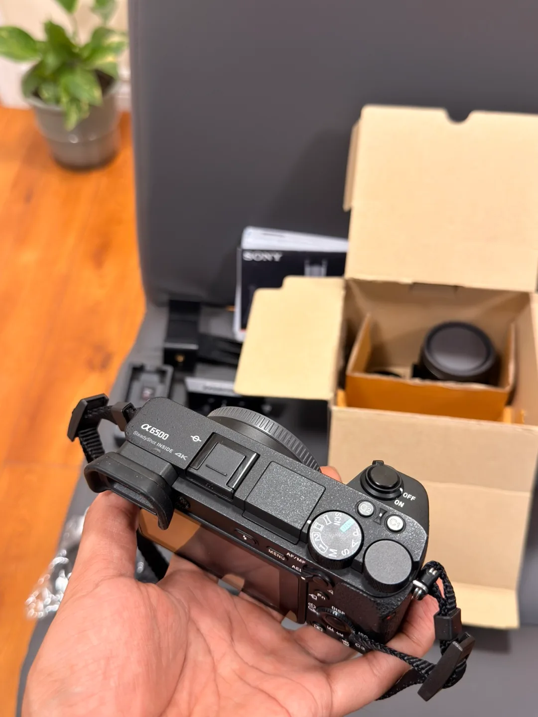 Sony Alpha a6500 + 50mm OSS lens with Accessories image indicator(7)