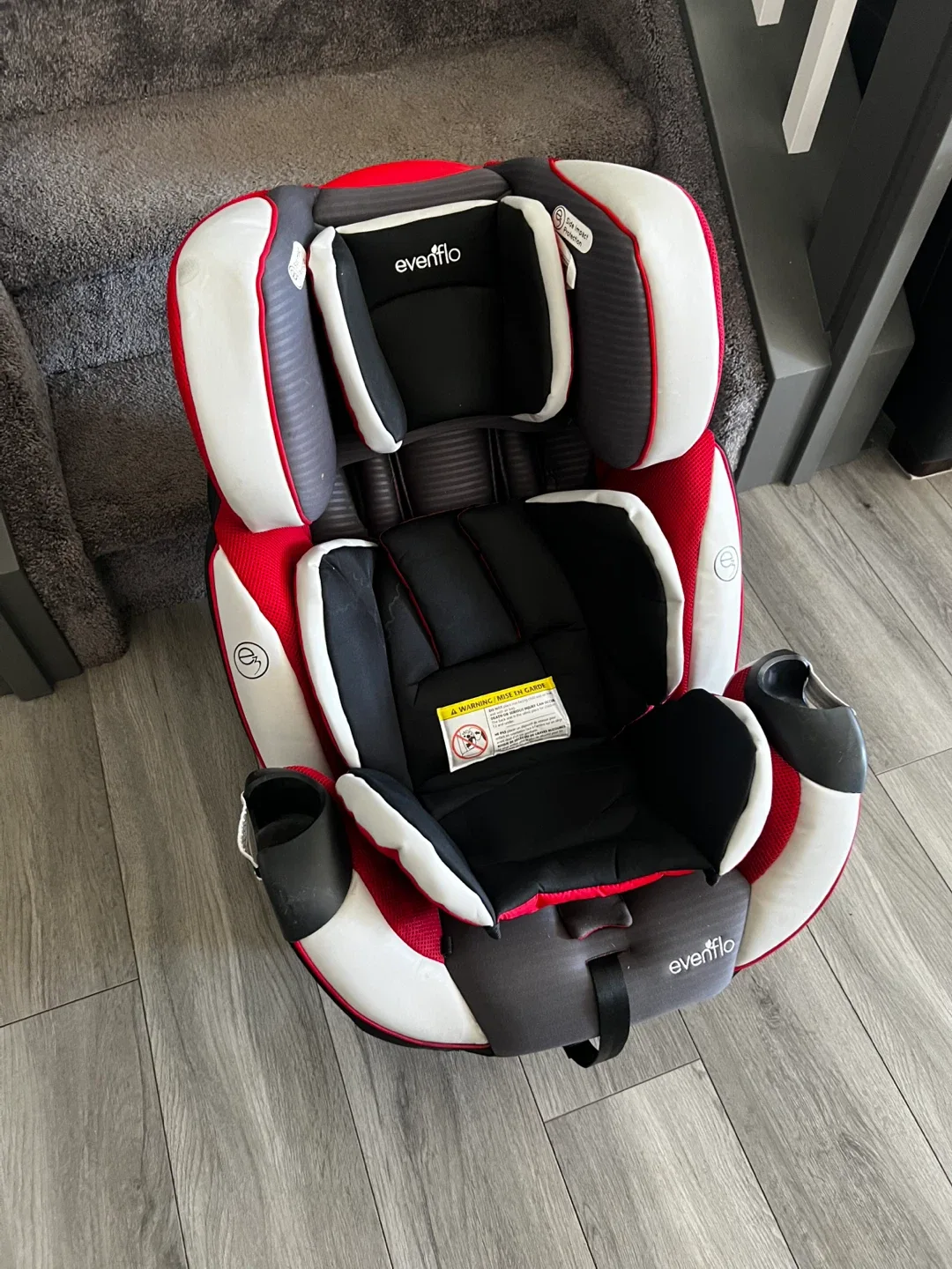 Evenflo Car Seat (READ BELOW) thumbnail