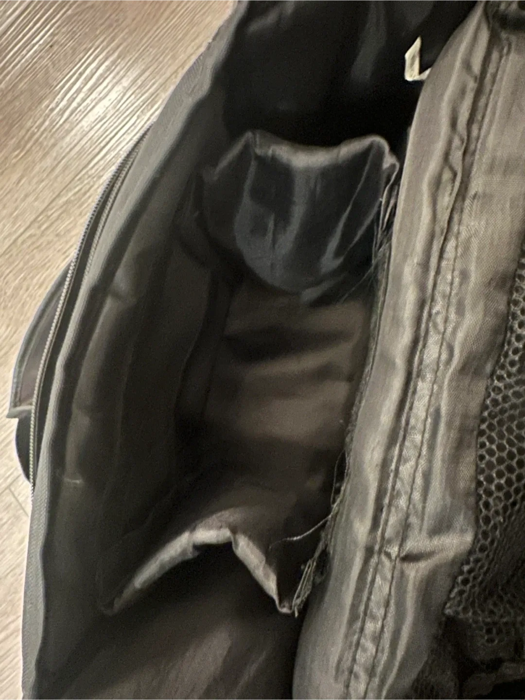 Black Camera Bag image indicator(3)