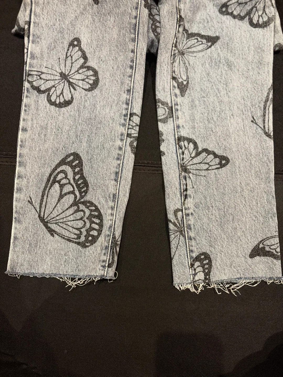 Pacsun Butterfly Print High Rise Jeans - Size 25 image indicator(5)