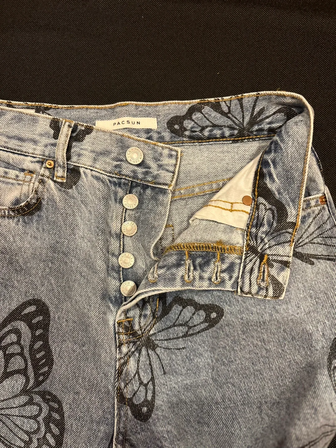 Pacsun Butterfly Print High Rise Jeans - Size 25 image indicator(2)