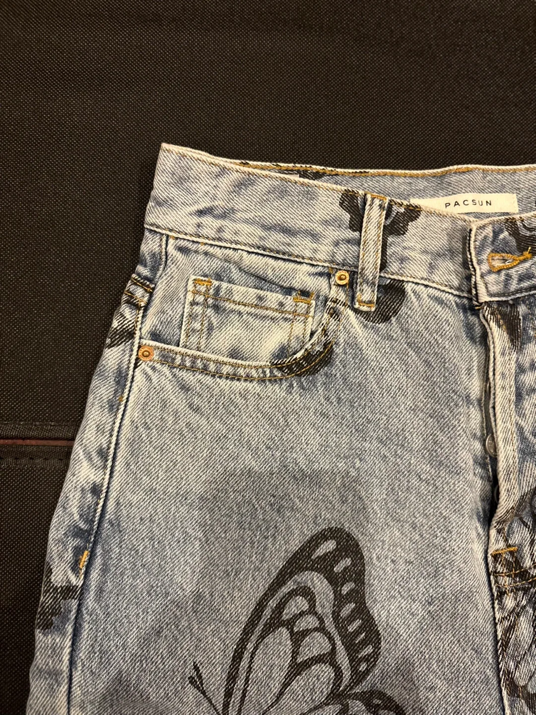 Pacsun Butterfly Print High Rise Jeans - Size 25 image indicator(4)