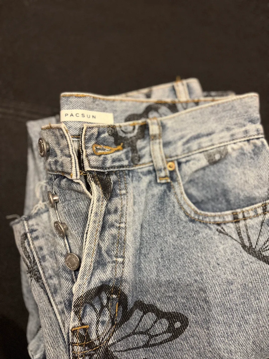 Pacsun Butterfly Print High Rise Jeans - Size 25 image indicator(10)