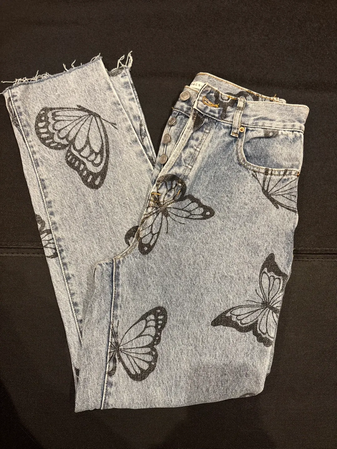 Pacsun Butterfly Print High Rise Jeans - Size 25 image indicator(9)