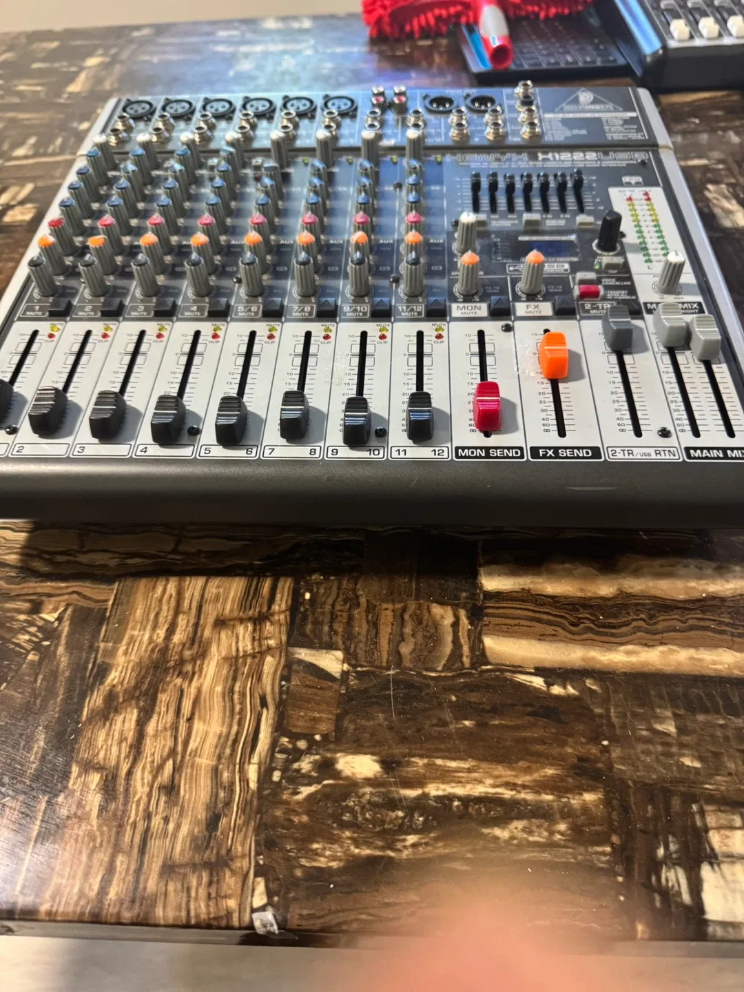 Dj set image indicator(4)