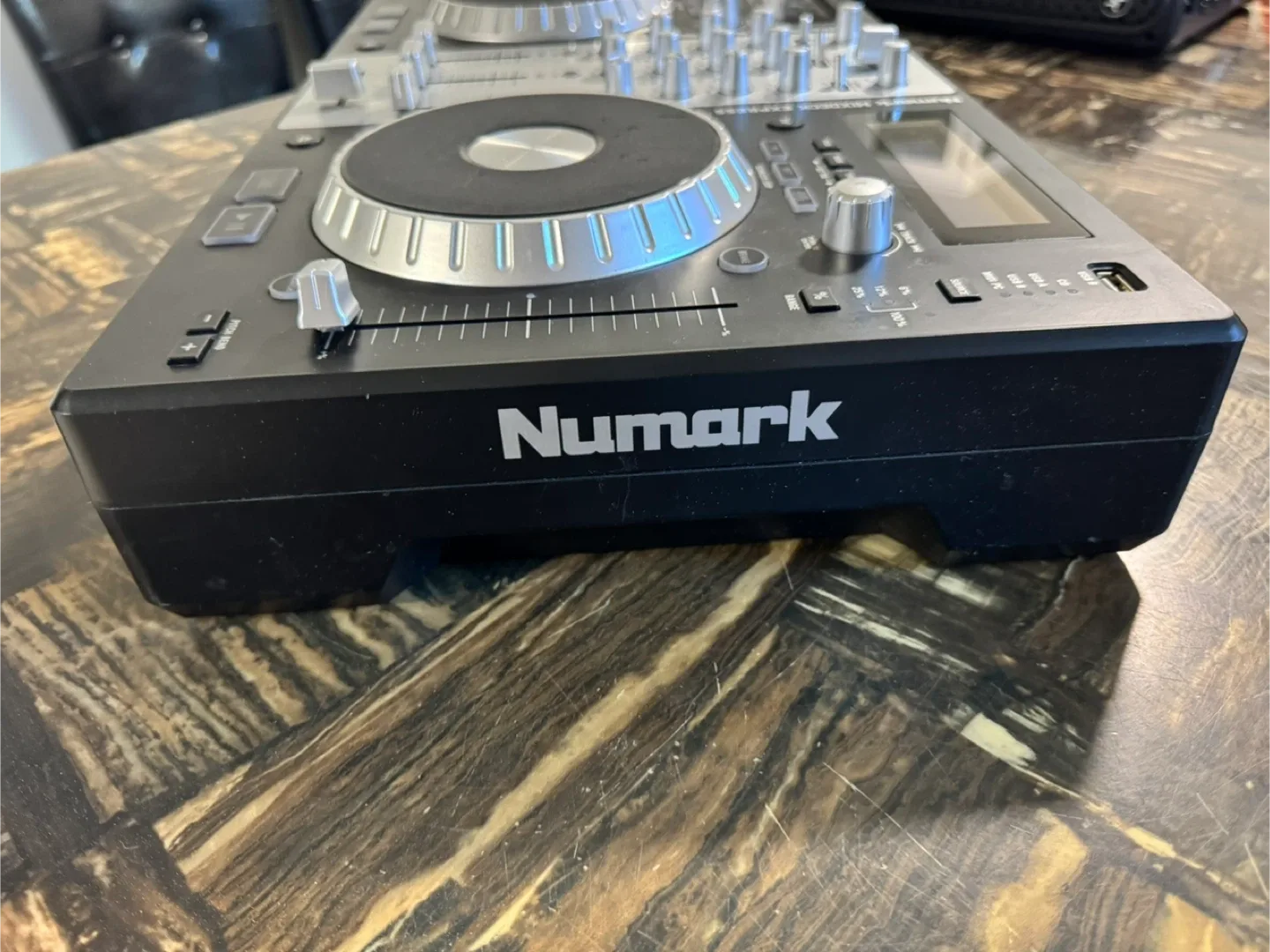 Dj set image indicator(10)