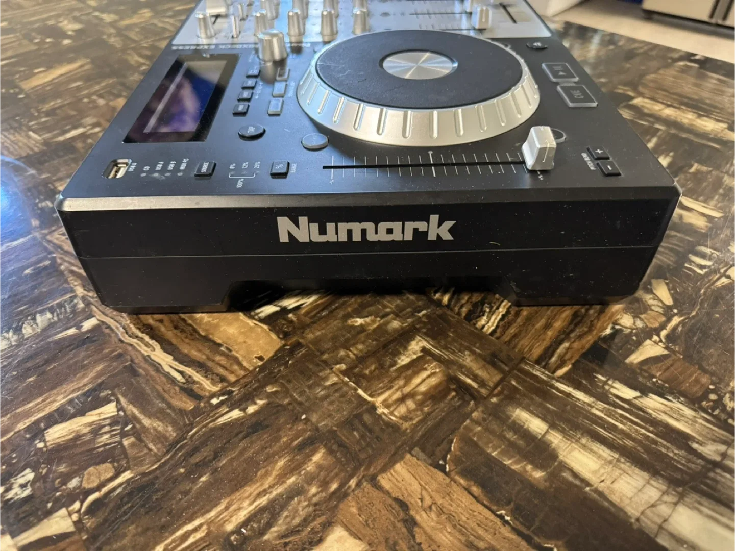 Dj set image indicator(8)