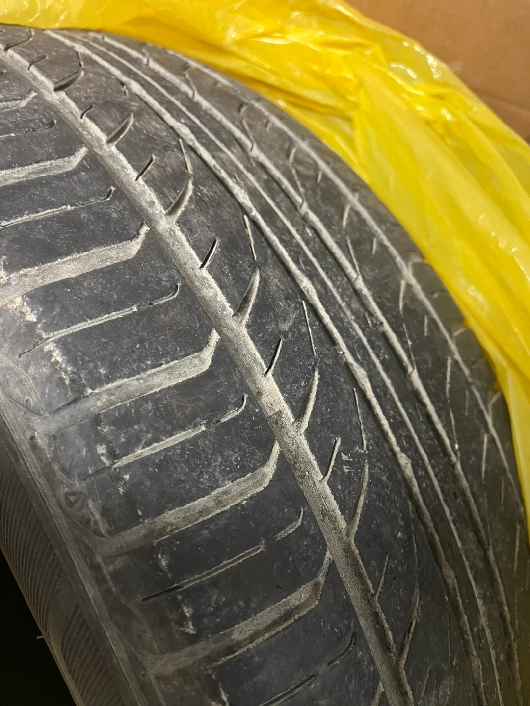 Roadmarch Tire 215/65R16 - photo 5