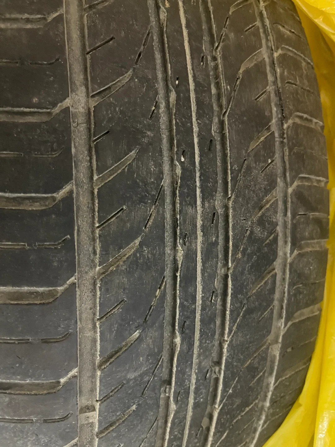 Roadmarch Tire 215/65R16 image indicator(6)