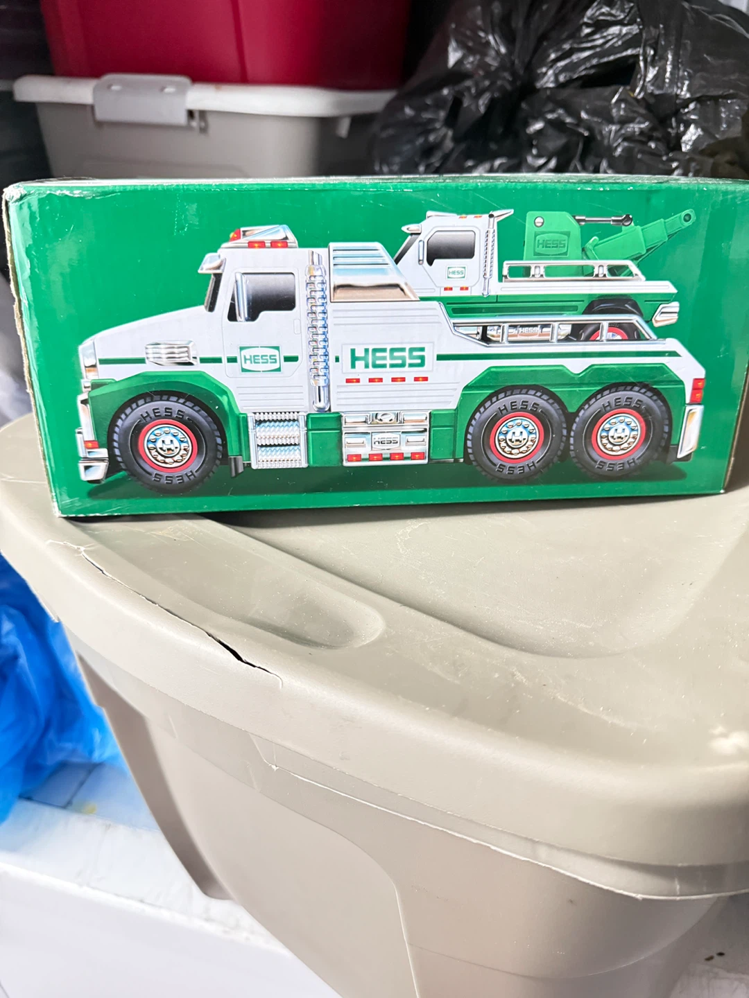 Hess Tow Truck Rescue Team 2019