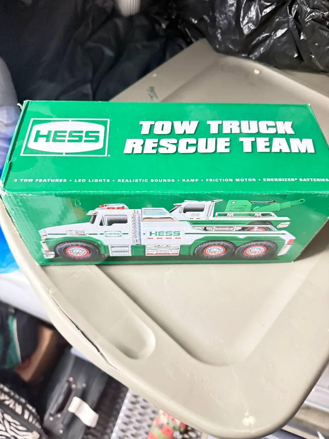 Hess Tow Truck Rescue Team 2019 image indicator(2)