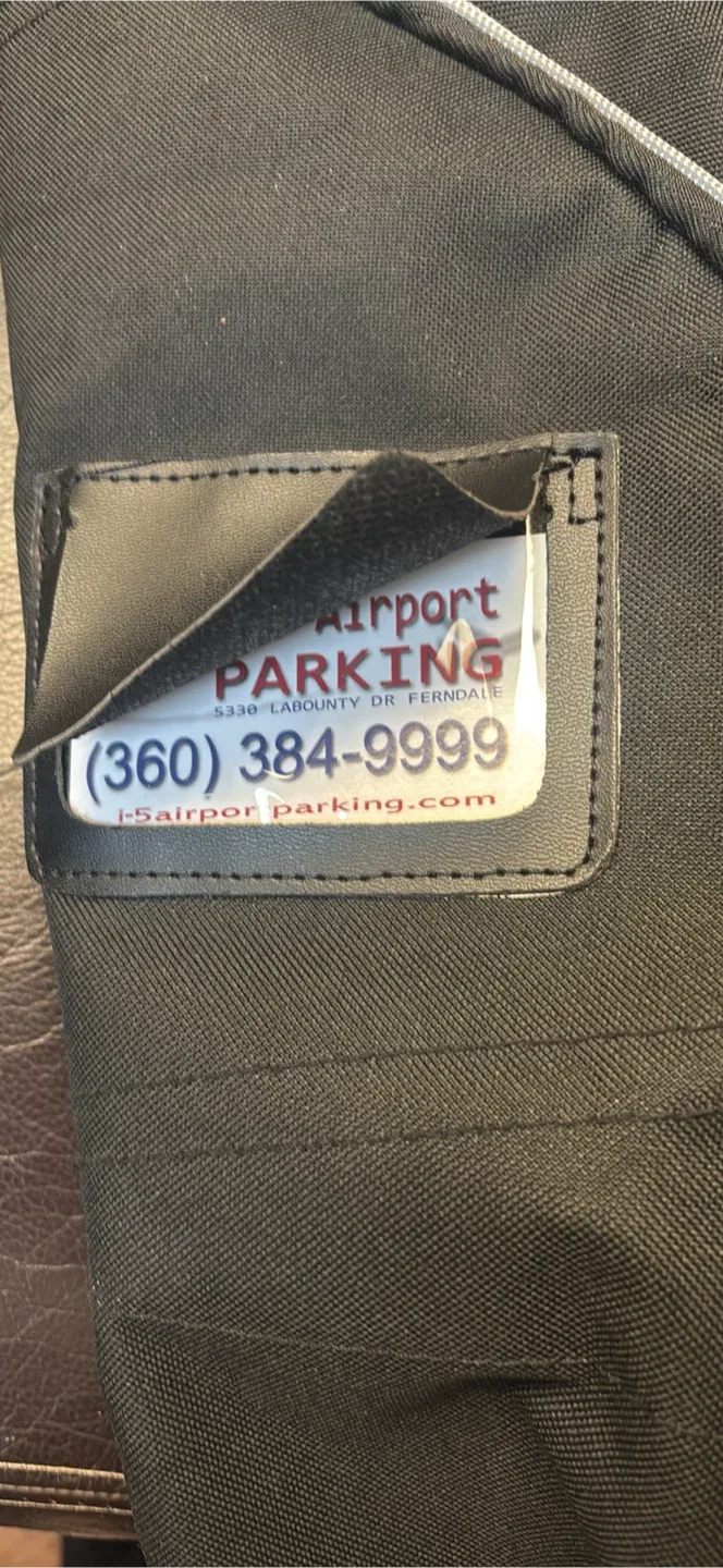 TourTrek Black Wheeled Golf Travel Bag image indicator(8)