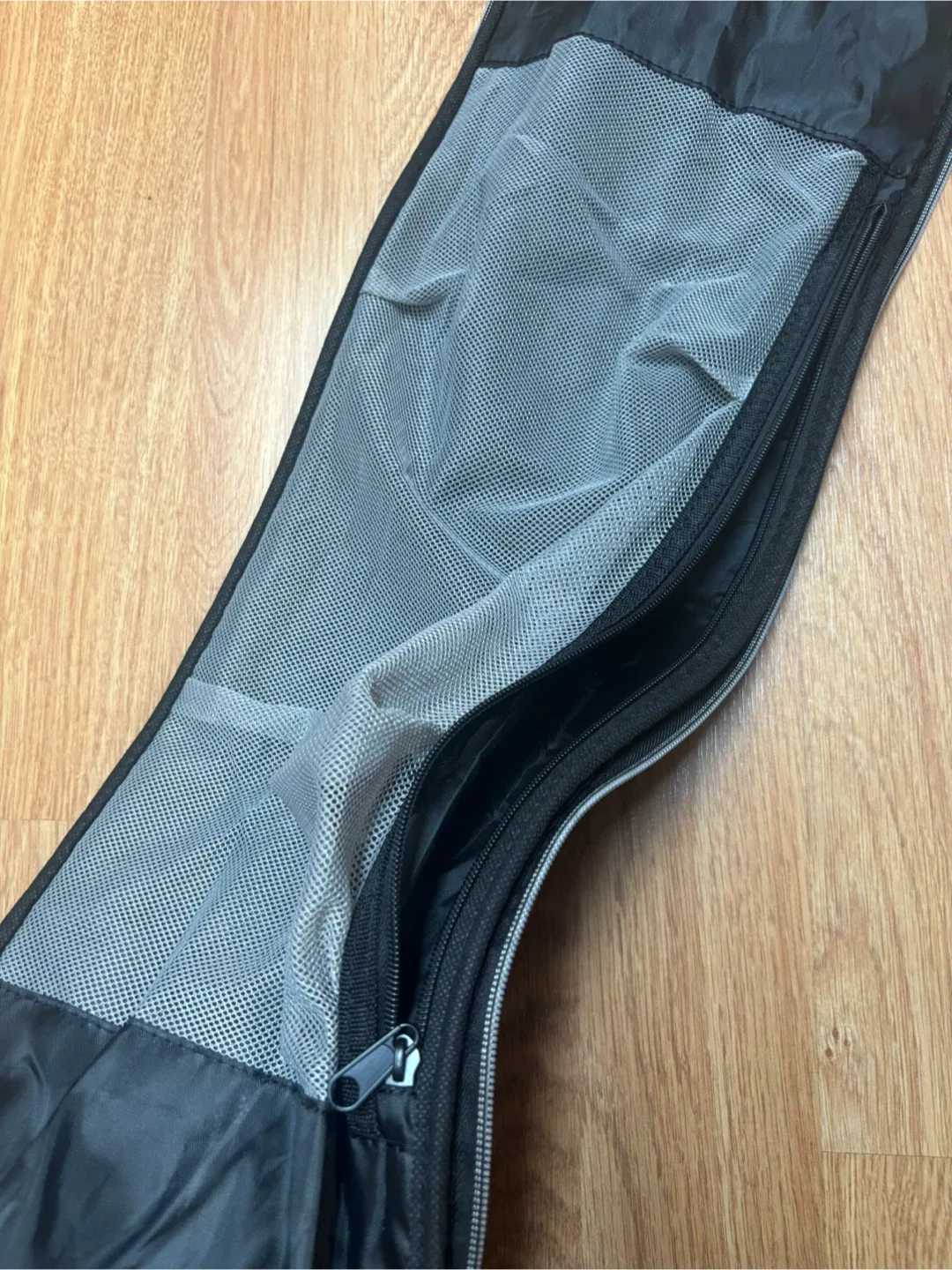 TourTrek Black Wheeled Golf Travel Bag image indicator(7)