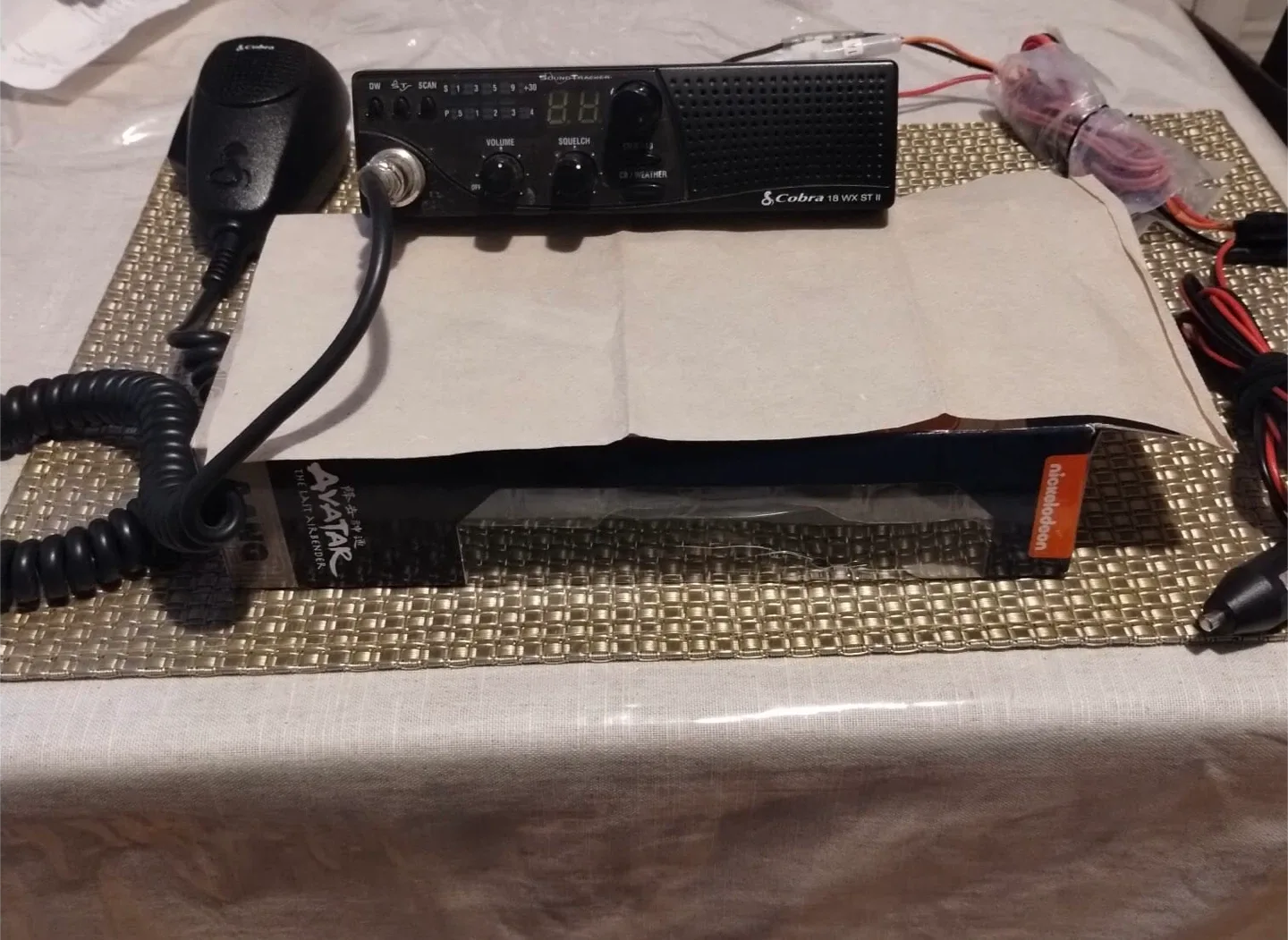 Cobra 18 WX ST II CB Radio with Microphone image indicator(4)