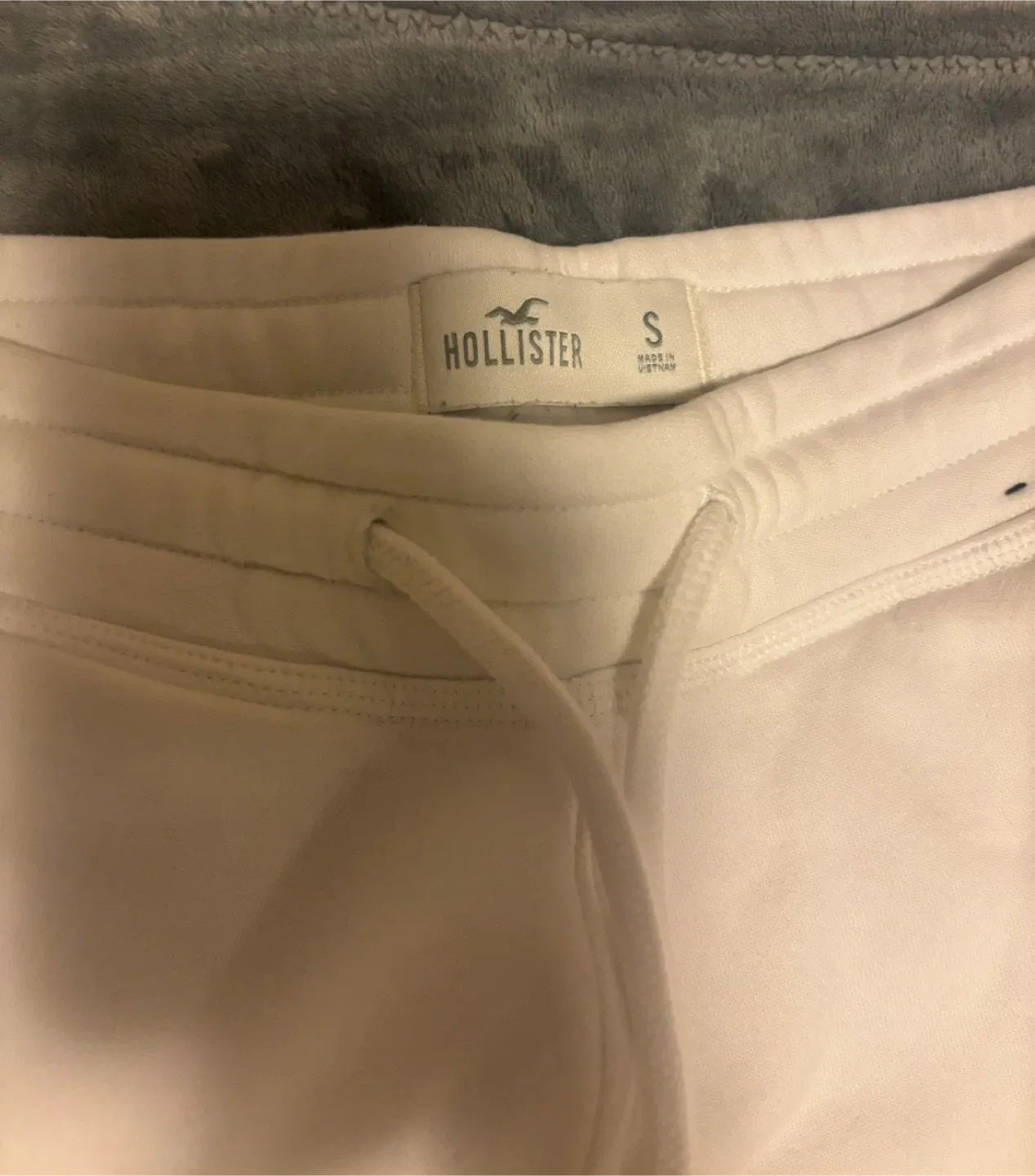 Hollister White Sweatpants - Size Small image indicator(3)