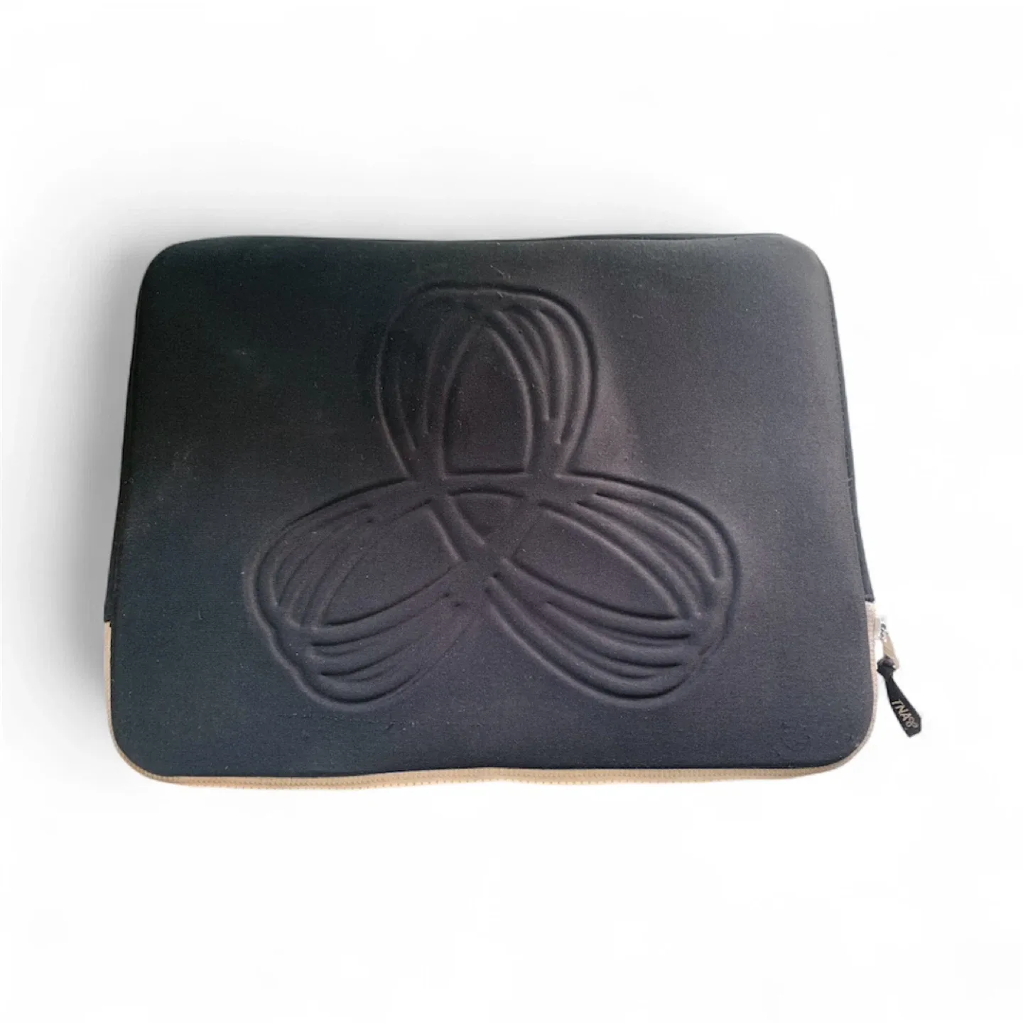 TNA Black Laptop Sleeve image indicator(3)
