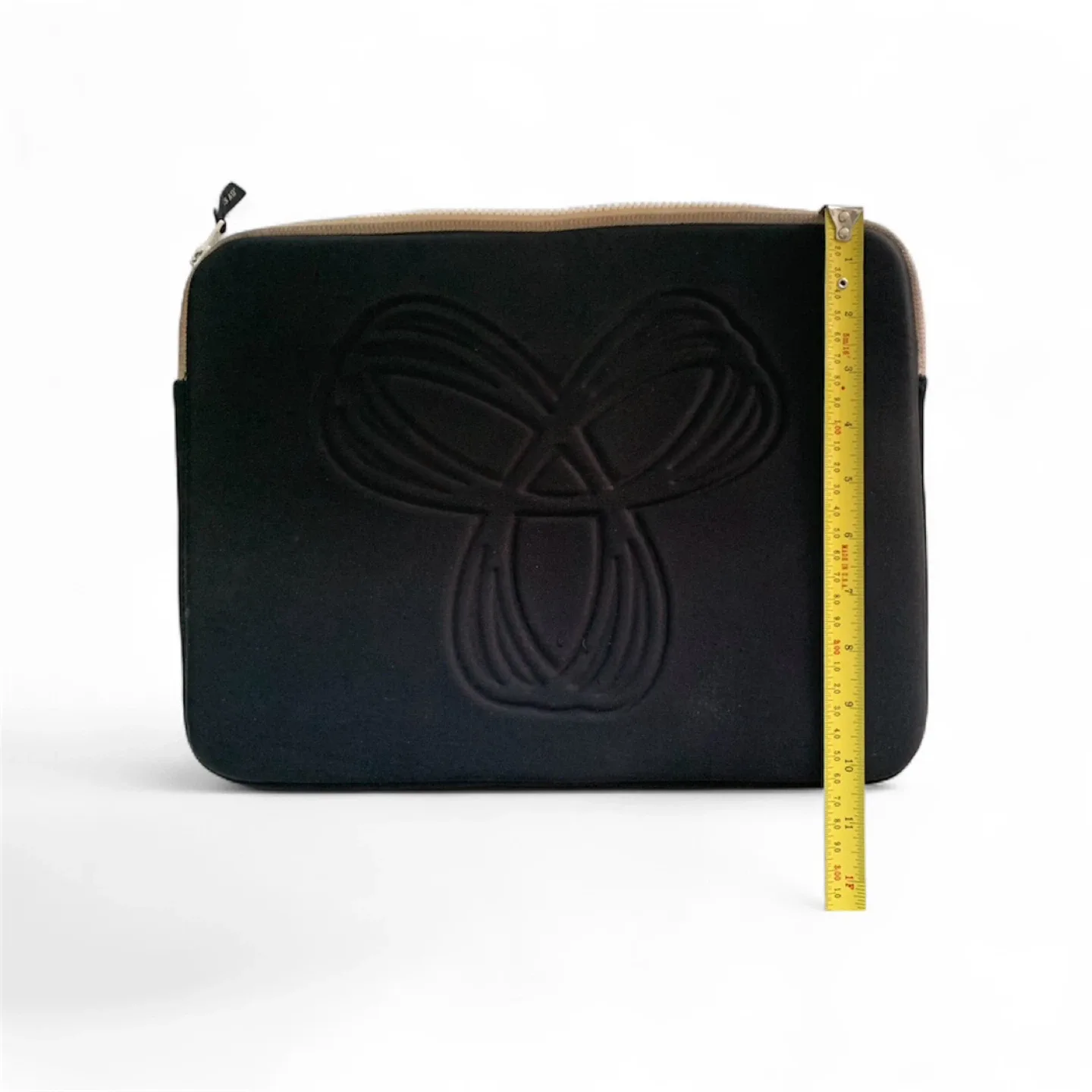 TNA Black Laptop Sleeve image indicator(8)