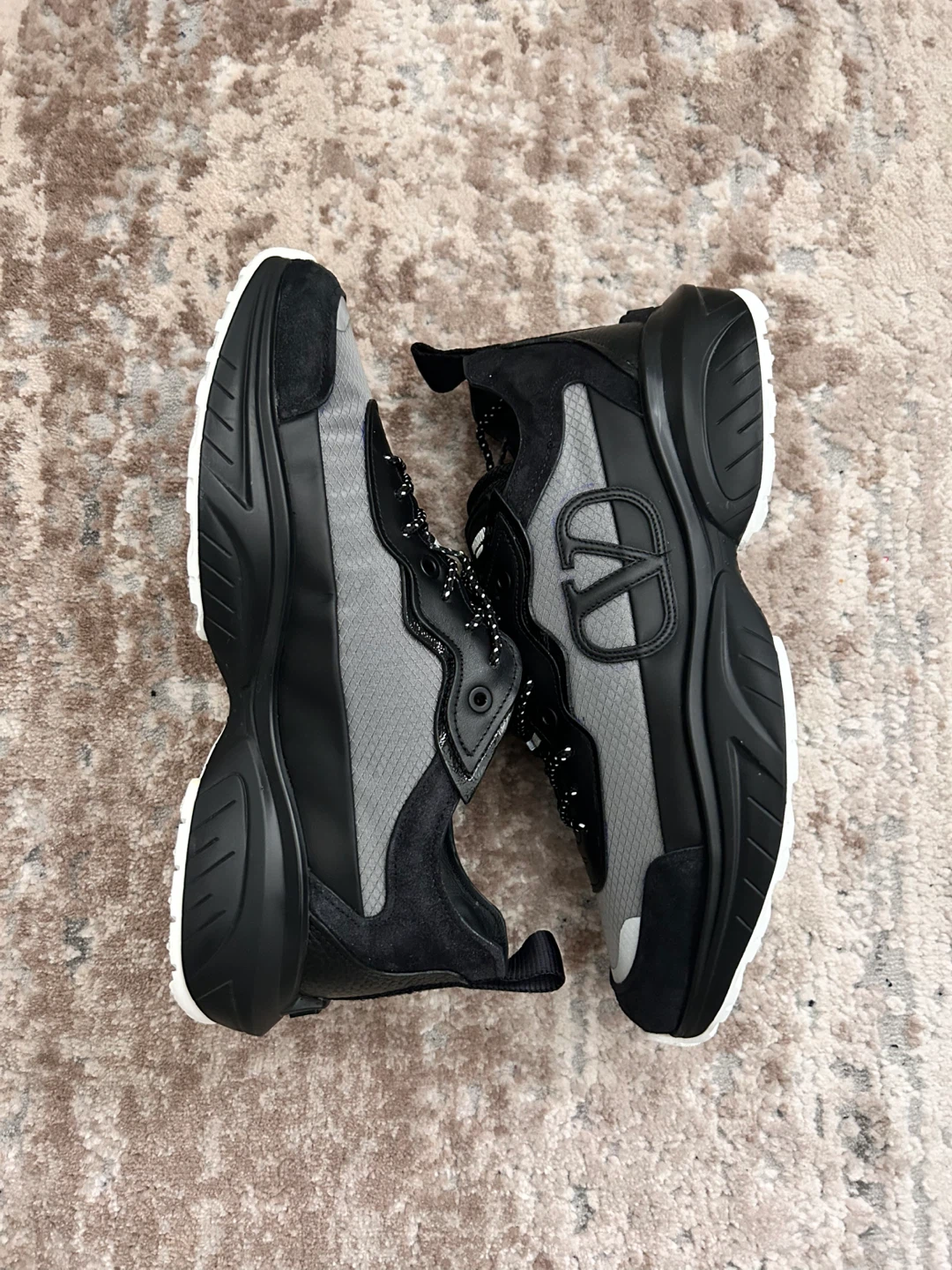 Women’s Valentino Garavani Shegoes Sneakers - photo 4