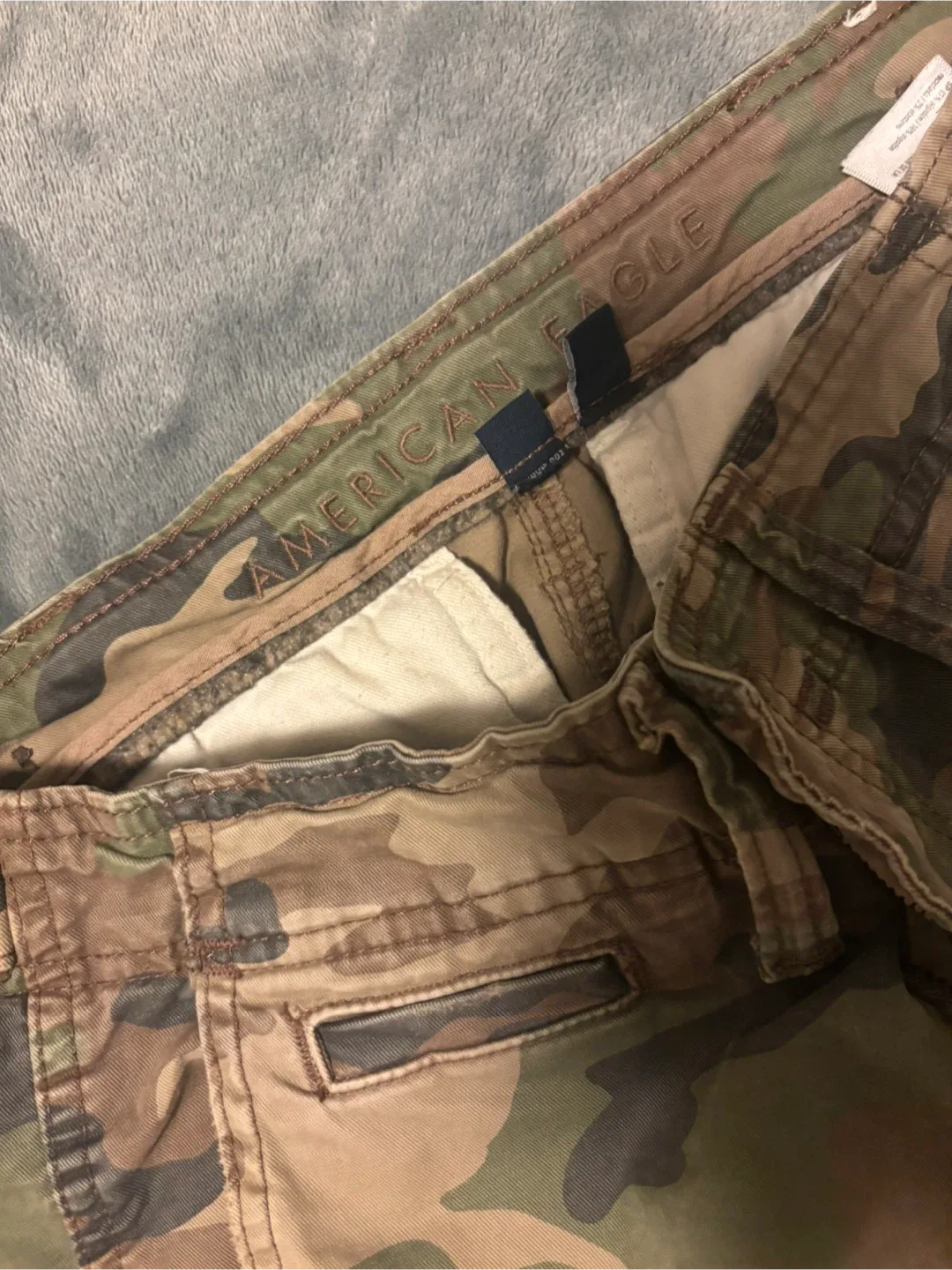 American Eagle Camo Cargo Pants image indicator(3)