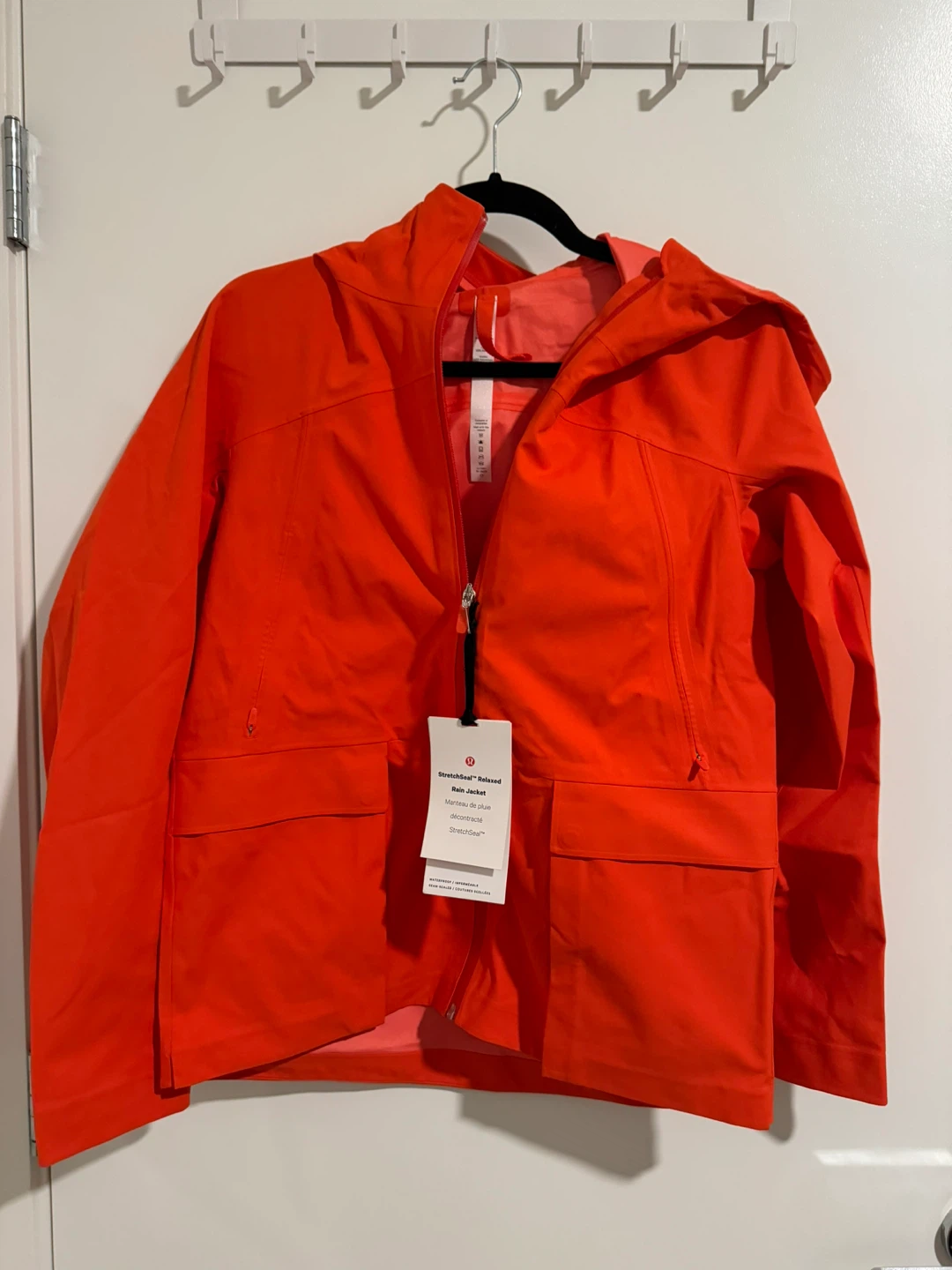 Lululemon StretchSeal Relaxed Rain Jacket - Size 4