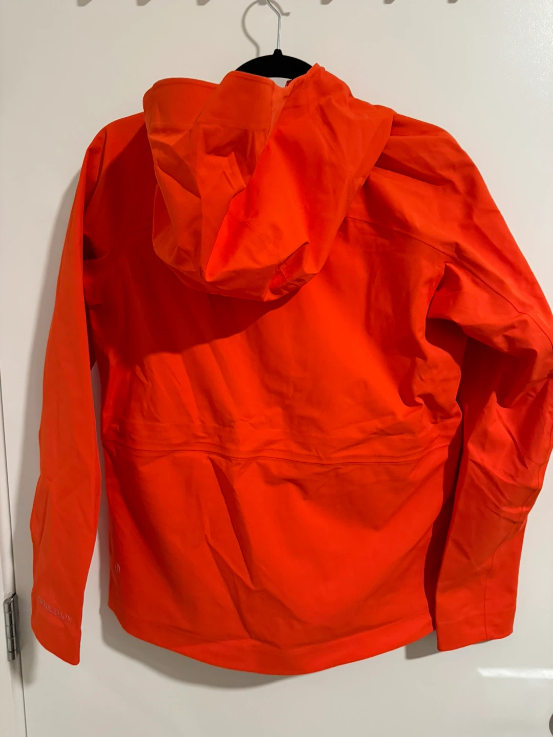 Lululemon StretchSeal Relaxed Rain Jacket - Size 4 - photo 3