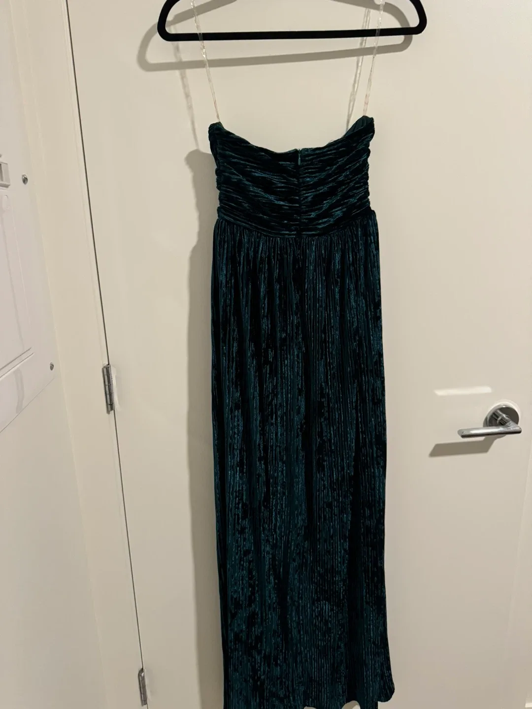 Fashion Nova XS Green Velvet Gown image indicator(4)