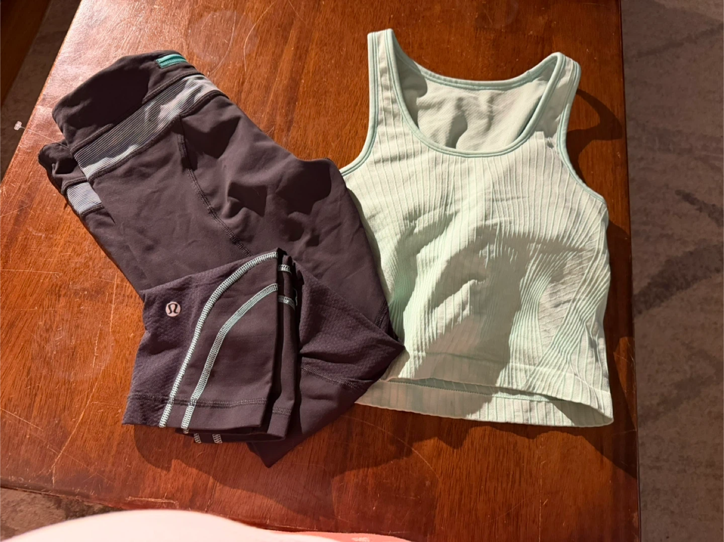 Lululemon Leggings & Tank Top Bundle - photo 3