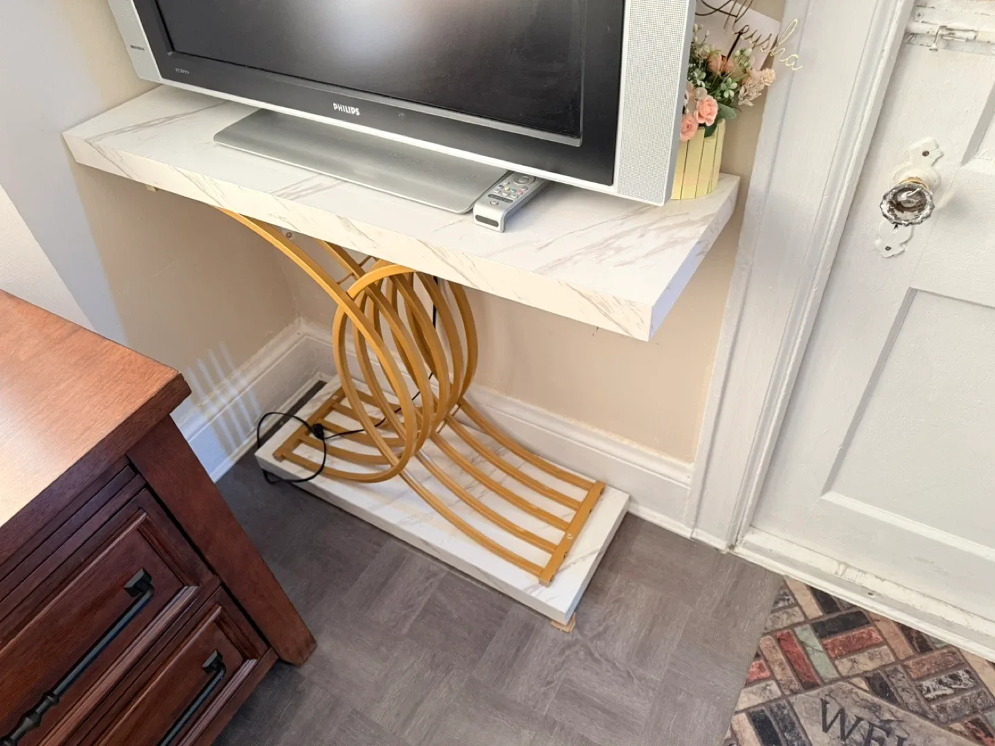 Marble & Gold Console Table image indicator(2)