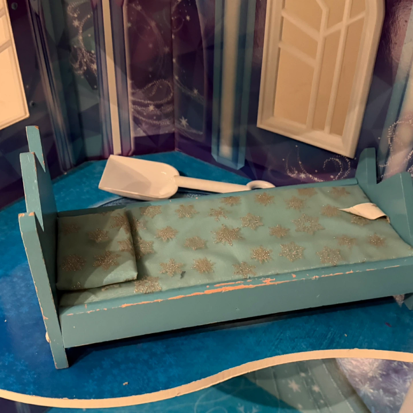 Disney Frozen Ice Castle Dollhouse - photo 4