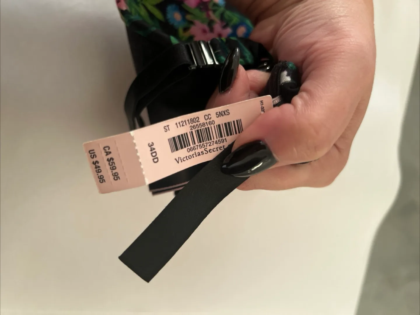 Brand NewVictoria's Secret Floral Bra - Size 34DD image indicator(2)