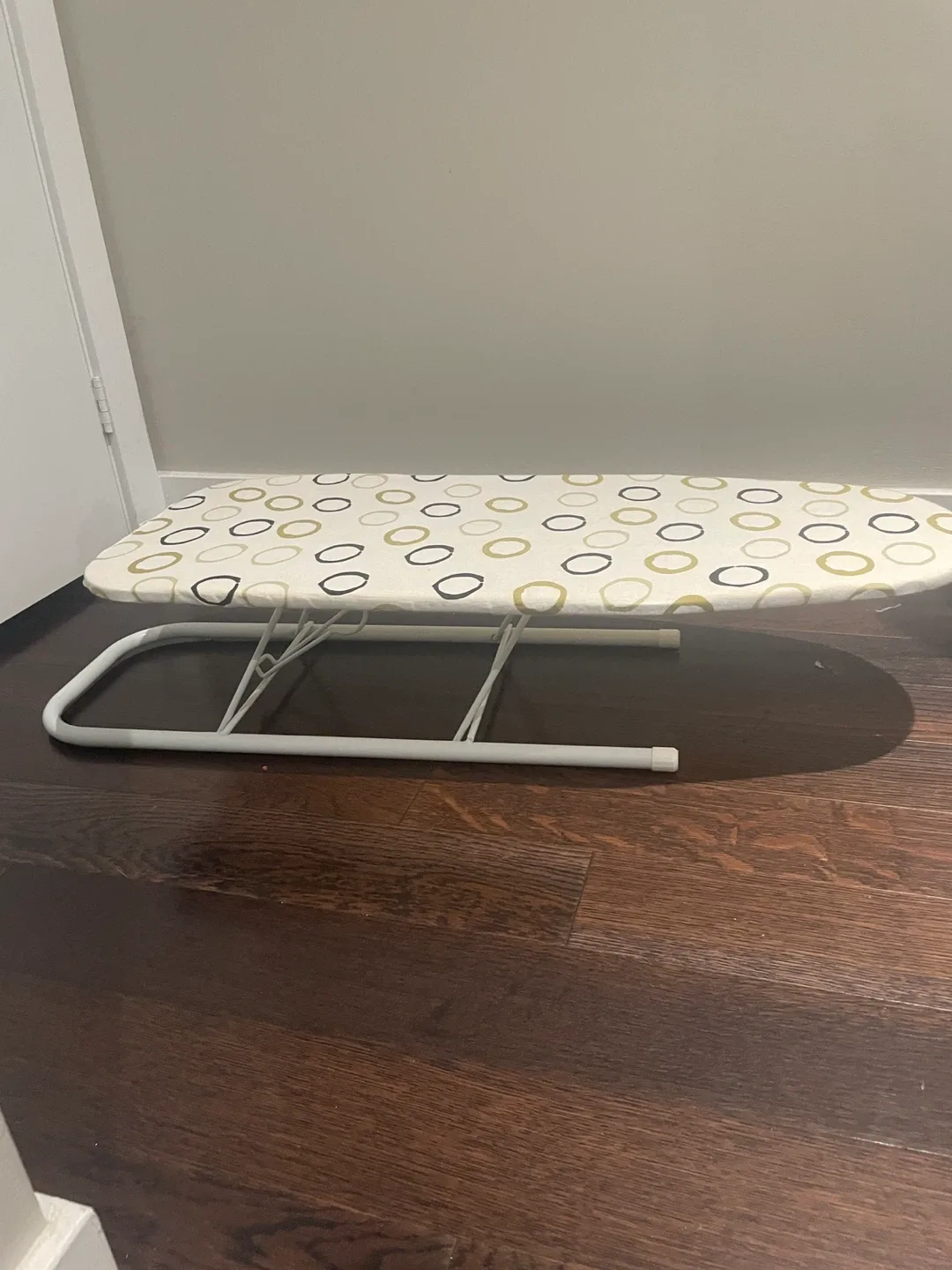 Table top iron stand image indicator(2)