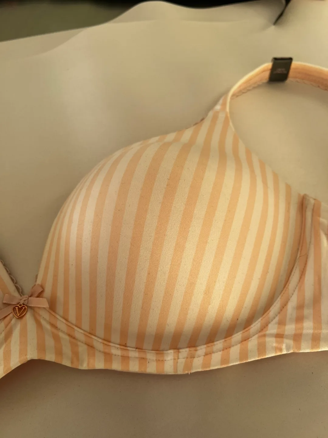 Victoria's Secret Pink Stripe Bra - 36DD image indicator(2)