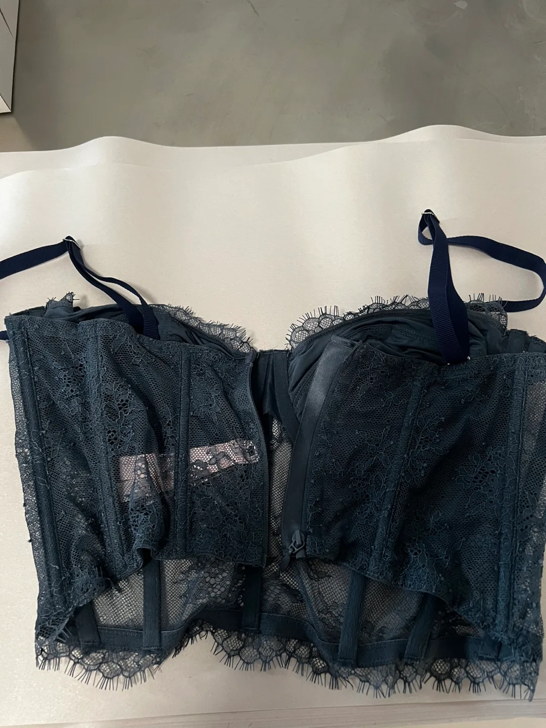 New Victoria's Secret Dream Angels Bustier - 36D image indicator(2)