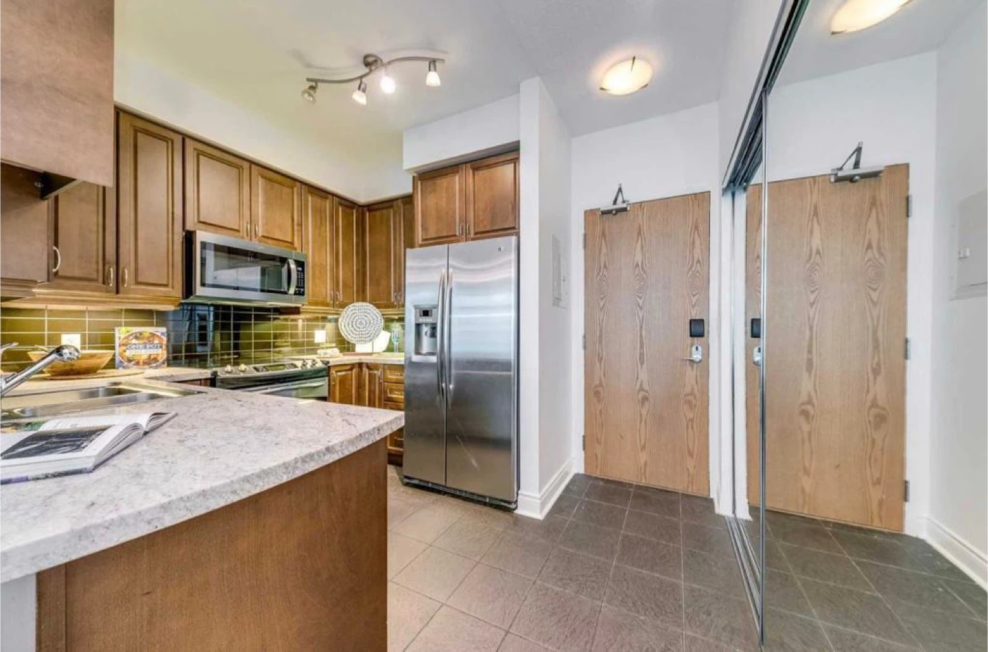 Condo available for Rent - photo 4