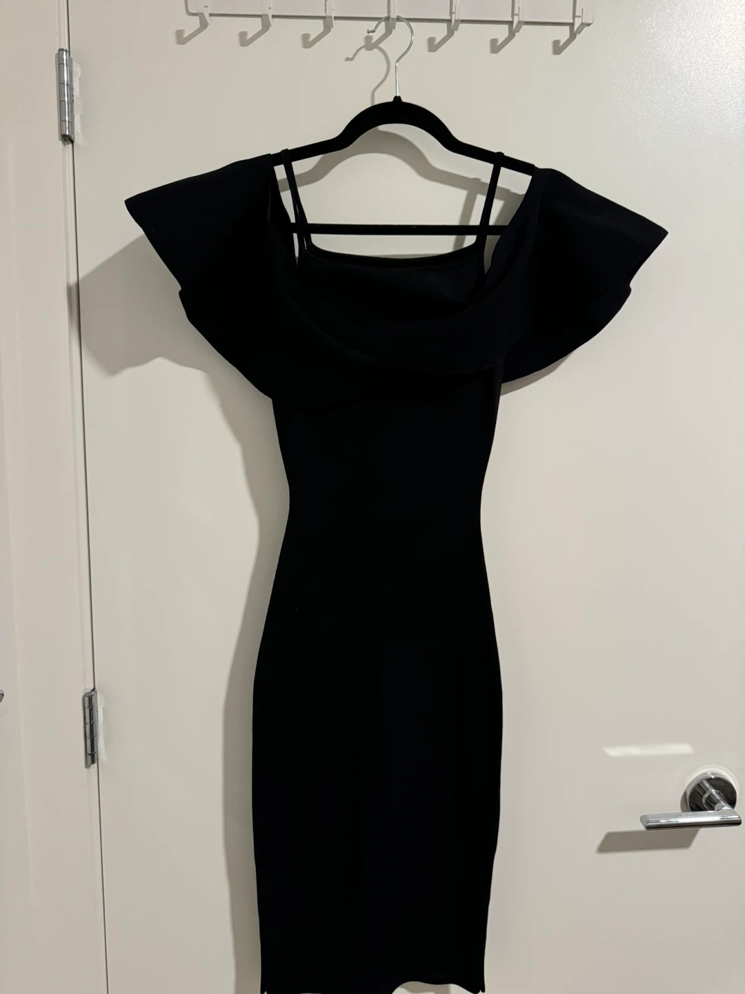 Elle Frill Cold Shoulder Dress - Size 2 (USA)