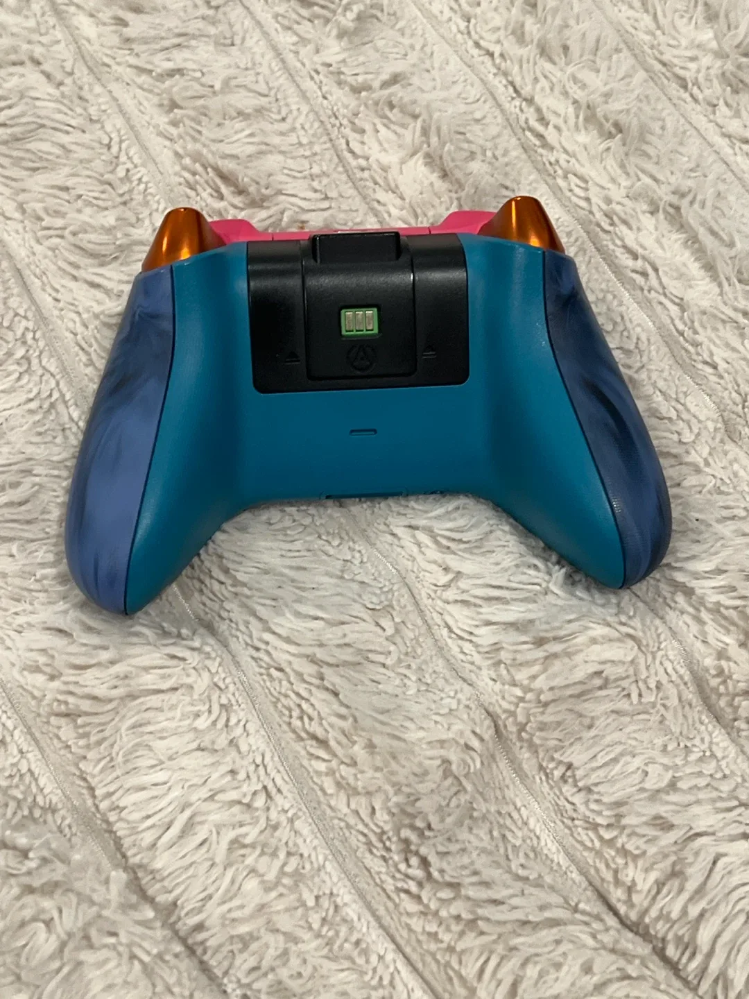 Xbox Series S Console & Custom Controller image indicator(4)