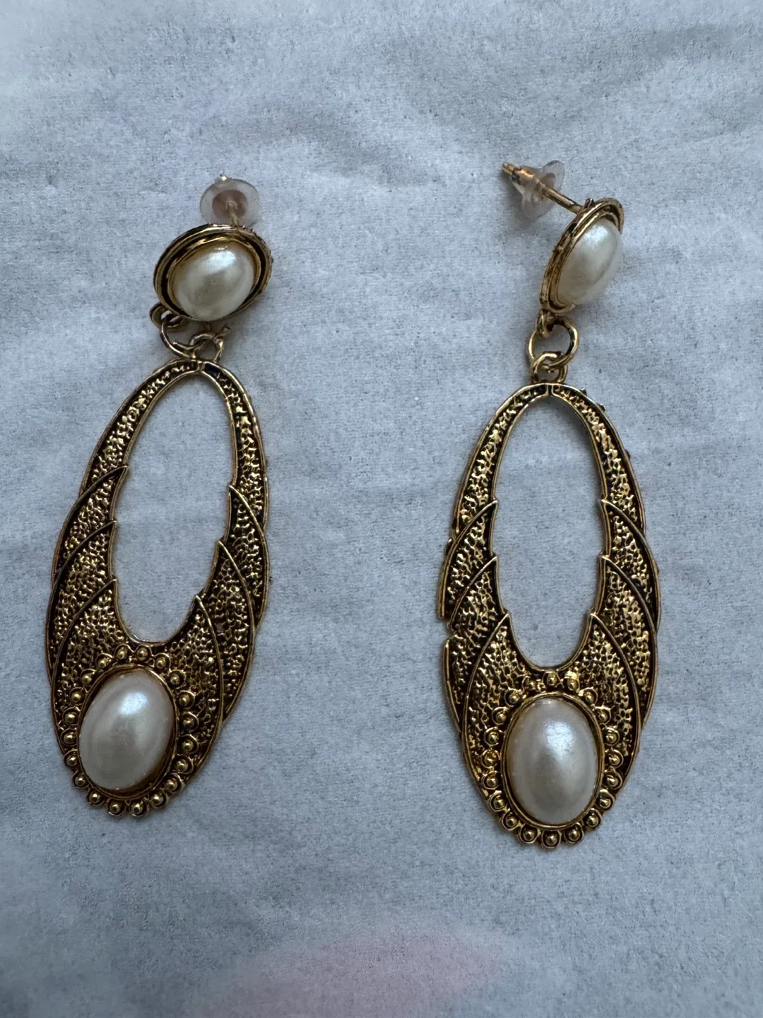 Gold Tone Faux Pearl Dangle Earrings image indicator(3)