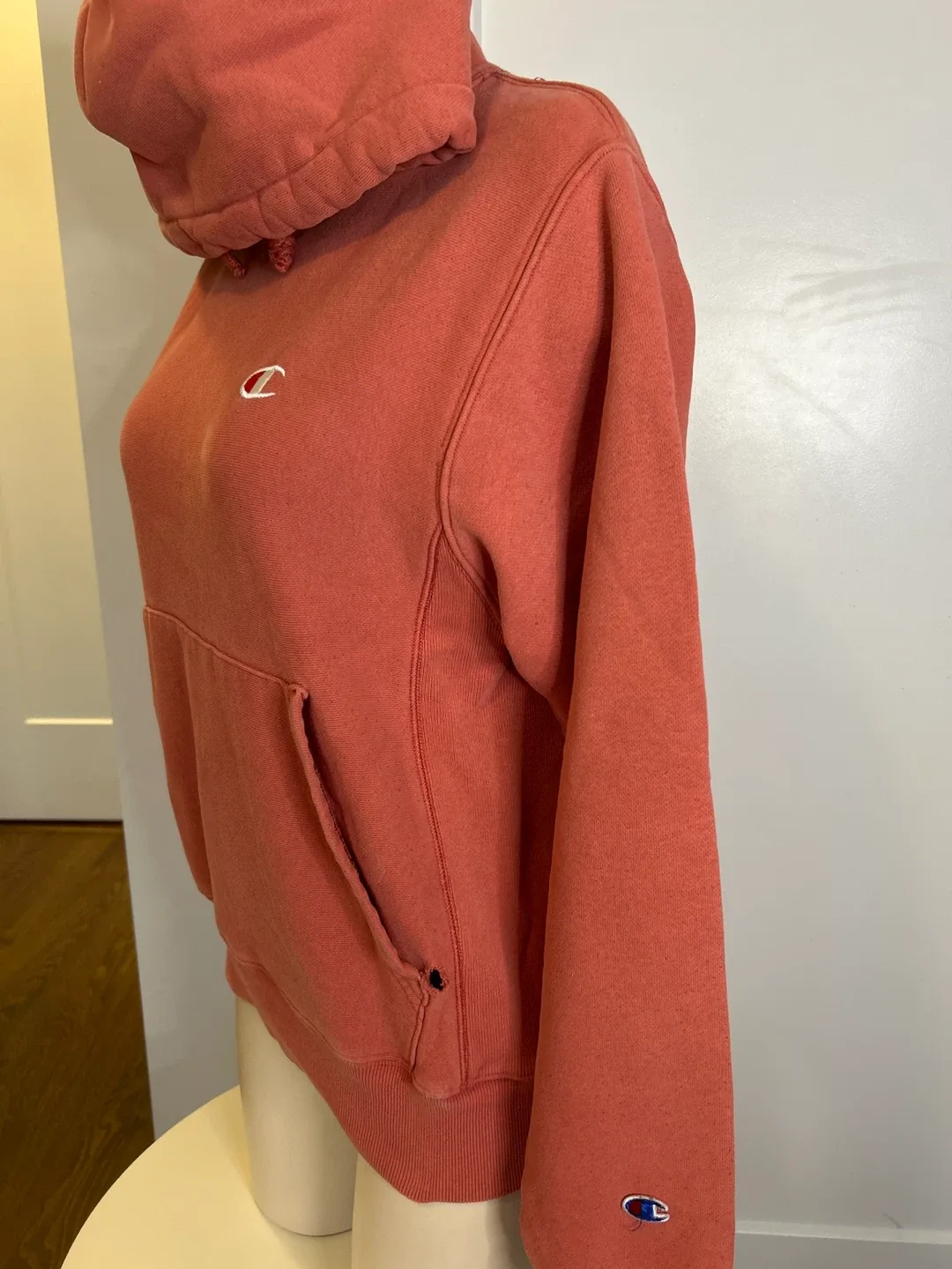 Champion Reverse Weave Hoodie - Vintage Red Colour image indicator(2)