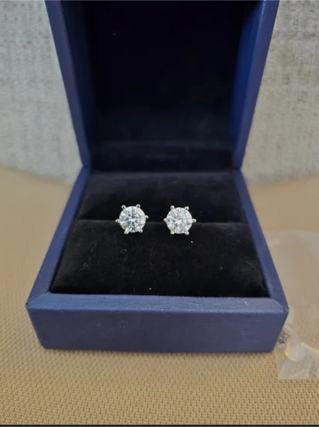 Moissanite earrings 0.5 ct