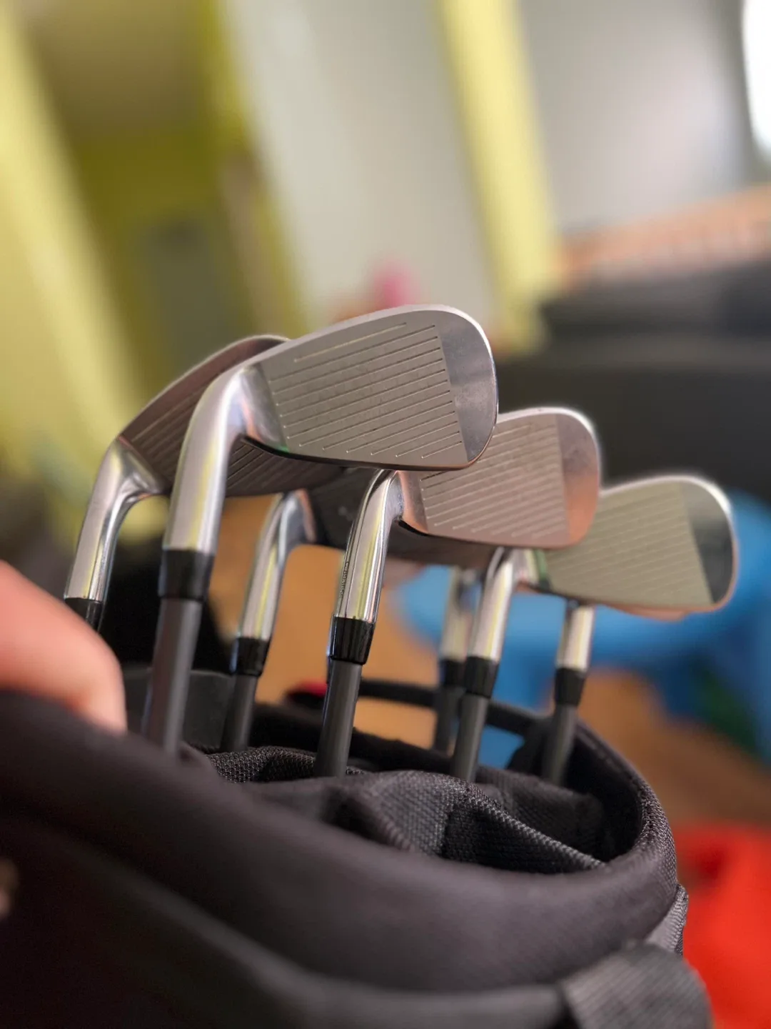 Cobra King F7 Irons Set image indicator(2)